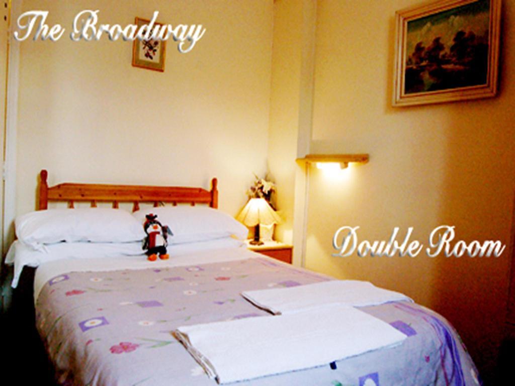 Broadway Lodge Bed And Breakfast Surbiton Kamer foto